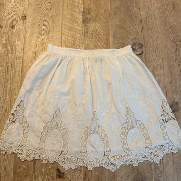 Topshop Cream Mini Skirt Size 6 - Picture 1 of 8